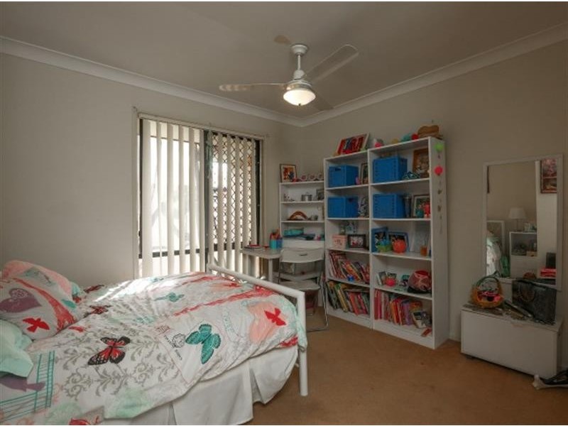 2 Nique Ct, Redcliffe QLD 4020