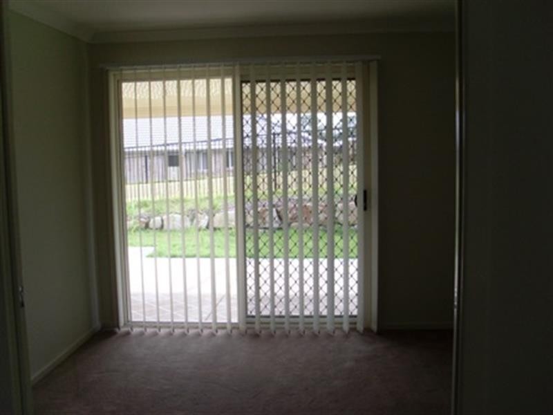 40 Wyndham Cct, Holmview QLD 4207