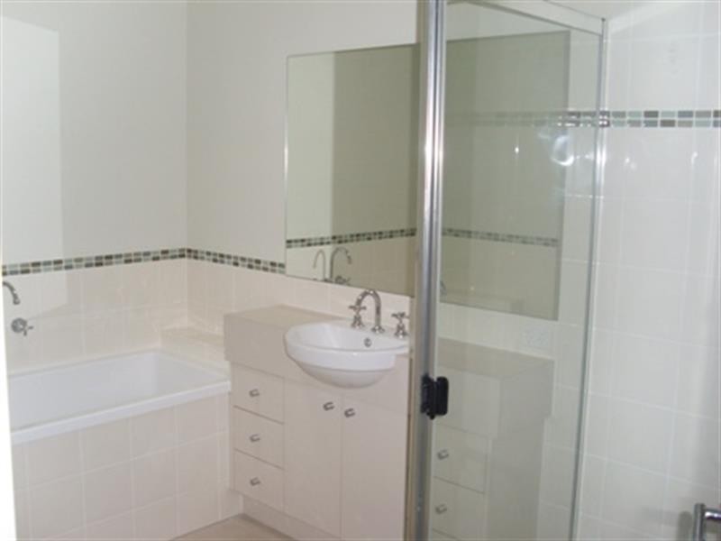 40 Wyndham Cct, Holmview QLD 4207