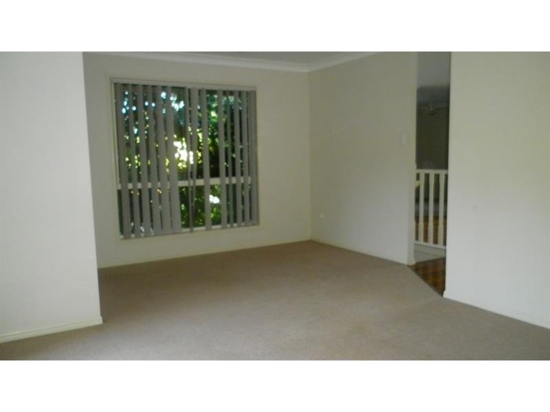4 Burnier Ct, Shailer Park QLD 4128