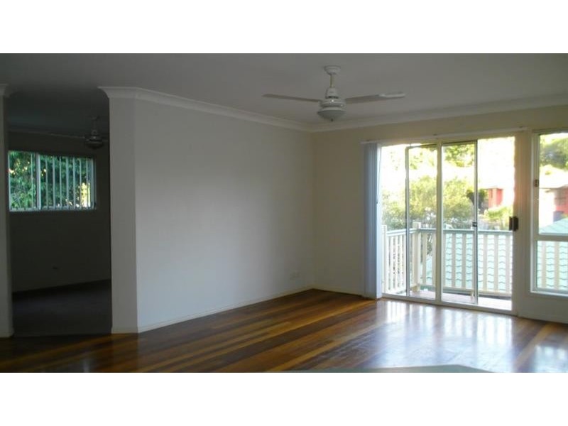 4 Burnier Ct, Shailer Park QLD 4128