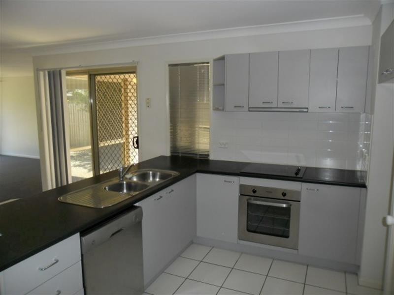 19 Lime  St, Redland Bay QLD 4165