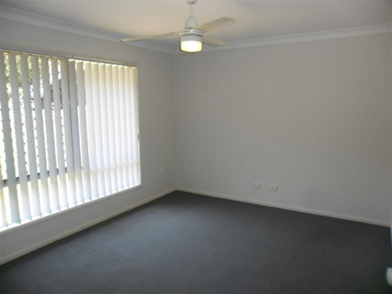 19 Lime  St, Redland Bay QLD 4165