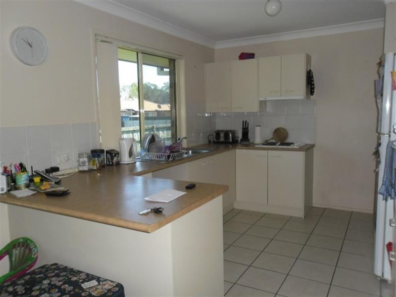 11 Rene Ct, Wynnum West QLD 4178