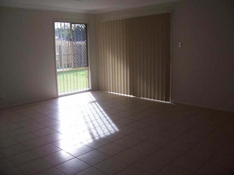 14 Brodie Ct, Hillcrest QLD 4118