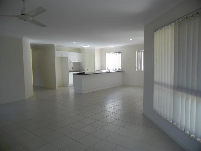 10 Phillips Lane, Drewvale QLD 4116