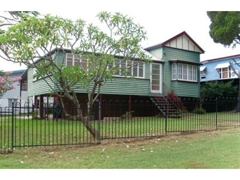 32 Rossiter St, Morningside QLD 4170