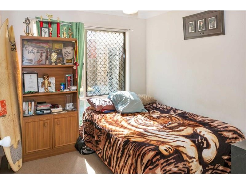 1 Hubner Dr, Rothwell QLD 4022