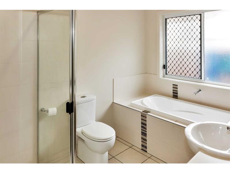 15 Burdekin Cct, Warner QLD 4500