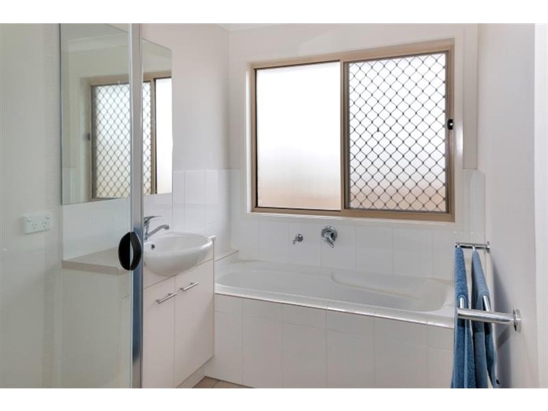 25 Pyrite St, Pimpama QLD 4209