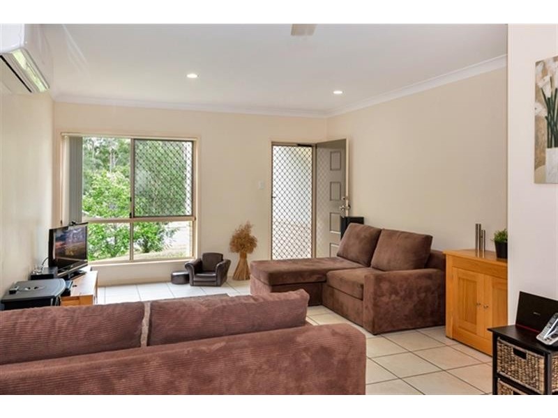 2 Cowper  Ct, Rothwell QLD 4022