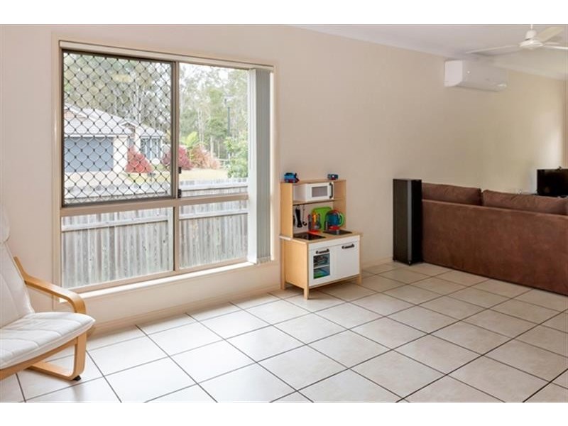 2 Cowper  Ct, Rothwell QLD 4022