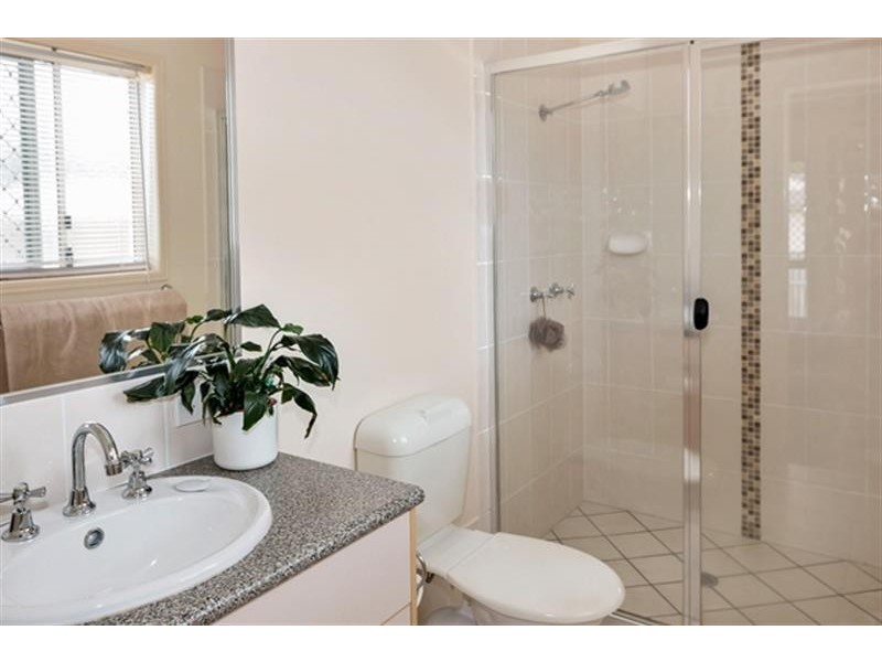 2 Cowper  Ct, Rothwell QLD 4022