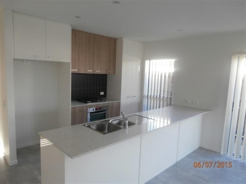 19 Paperbark Cres, Coomera QLD 4209