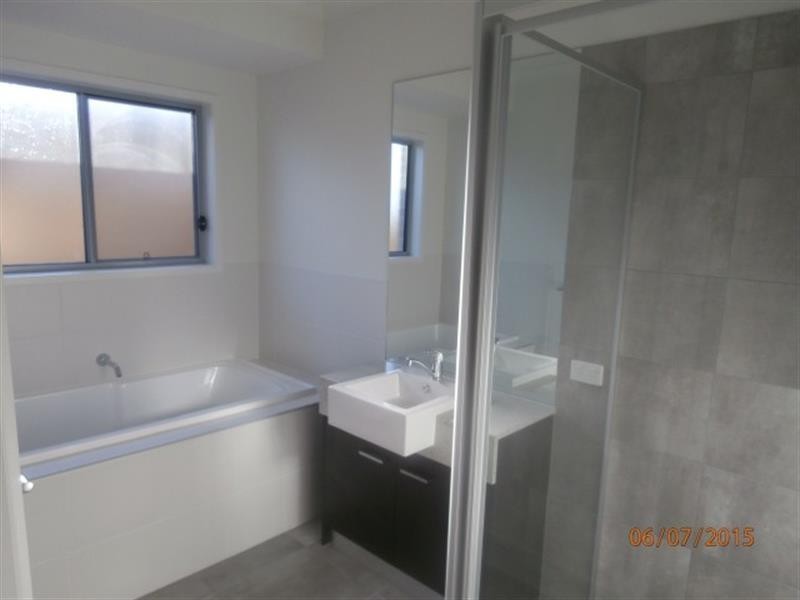 19 Paperbark Cres, Coomera QLD 4209