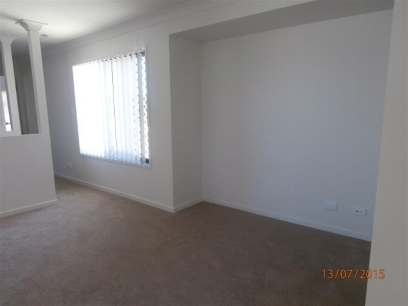 58 Edgeware Rd, Pimpama QLD 4209