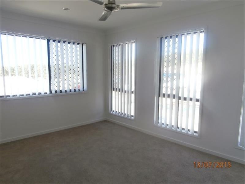 58 Edgeware Rd, Pimpama QLD 4209
