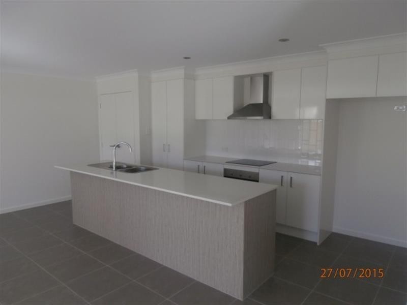 b/12 TIAN Cct, Upper Coomera QLD 4209