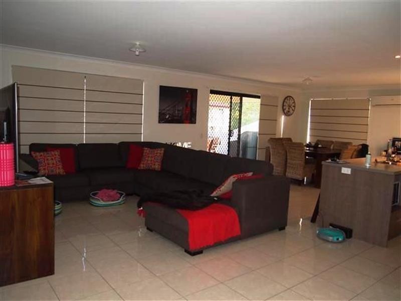 4 Bridgewater Cl, Drewvale QLD 4116