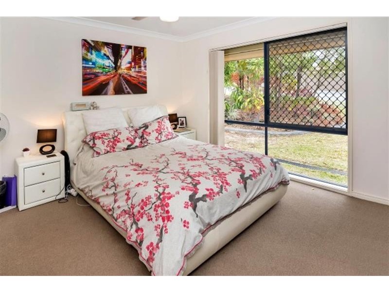 17 Marlee Jayne Cl, Nerang QLD 4211