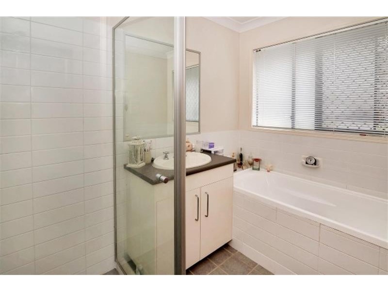 17 Marlee Jayne Cl, Nerang QLD 4211