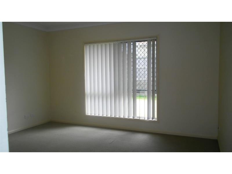 7 Brodie Ct, Hillcrest QLD 4118