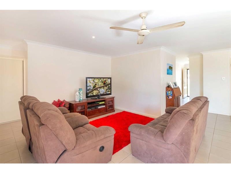 13 Emily Pl, Sumner QLD 4074