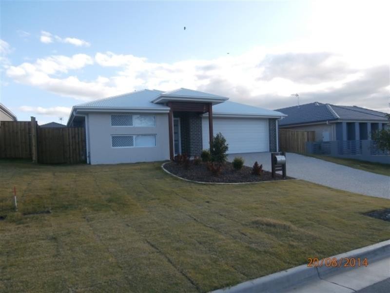 73 Beaumont Dr, Pimpama QLD 4209