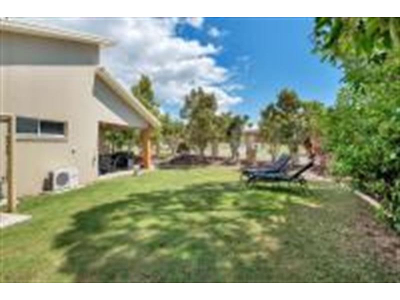 7 Flamingo  Lane, Coomera Waters QLD 4209
