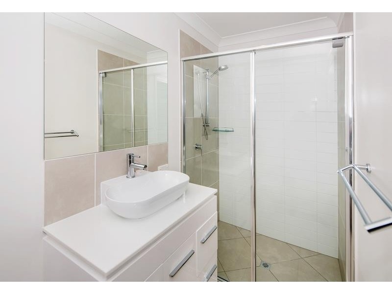1B Morris Cres, Bellbird Park QLD 4300