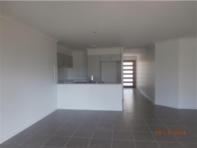 5 carisbrooke Cove, Maudsland QLD 4210