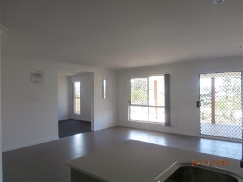 5 carisbrooke Cove, Maudsland QLD 4210