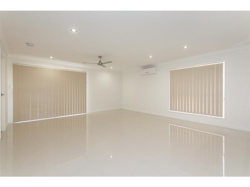 68 Bella Bvd, Willow Vale QLD 4209