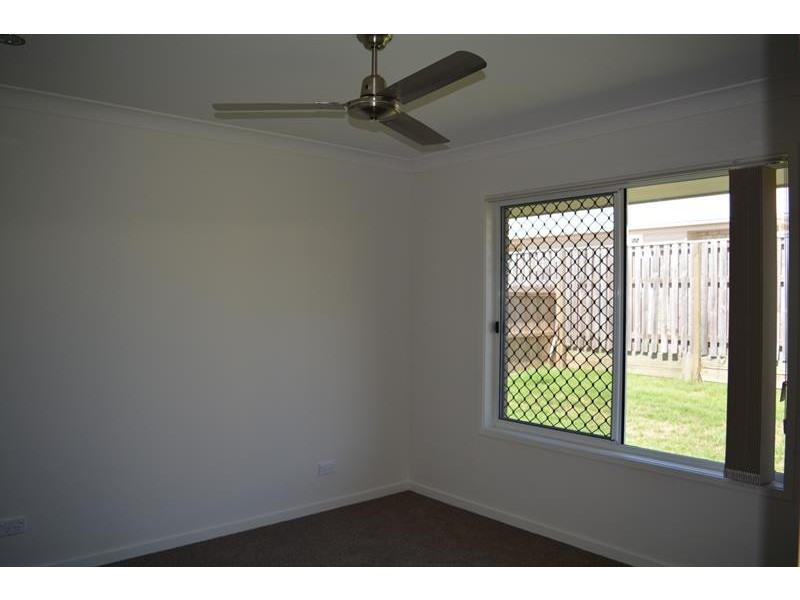 68 Bella Bvd, Willow Vale QLD 4209