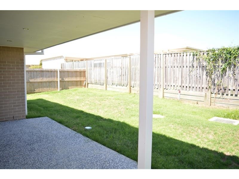 68 Bella Bvd, Willow Vale QLD 4209