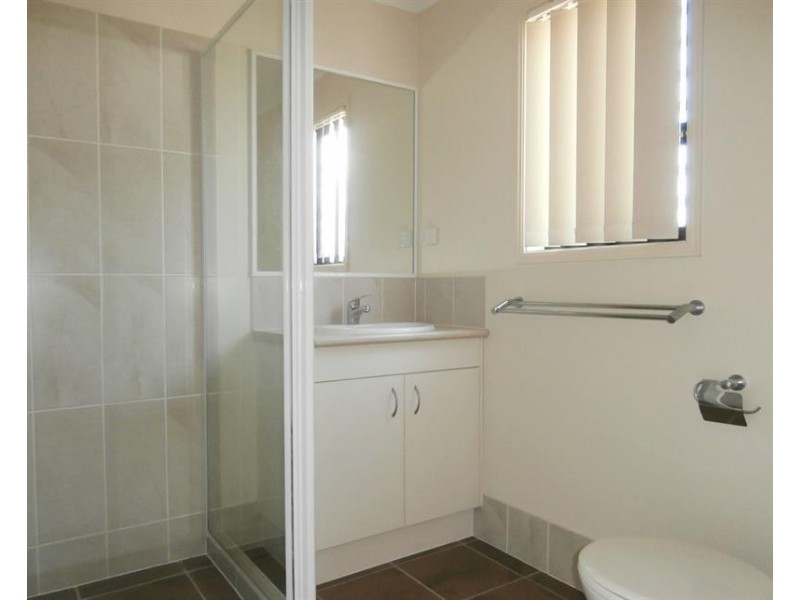 32 Coman St, Rothwell QLD 4022