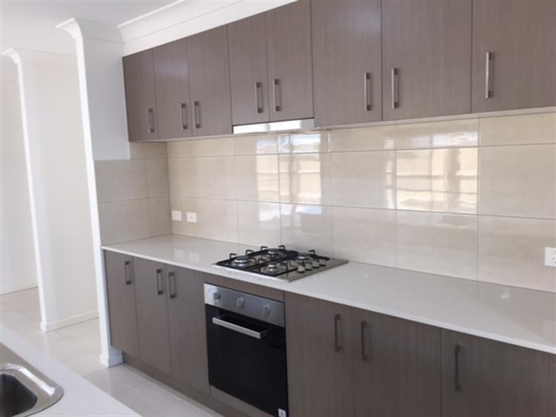 14 Lowthers  St, Yarrabilba QLD 4207