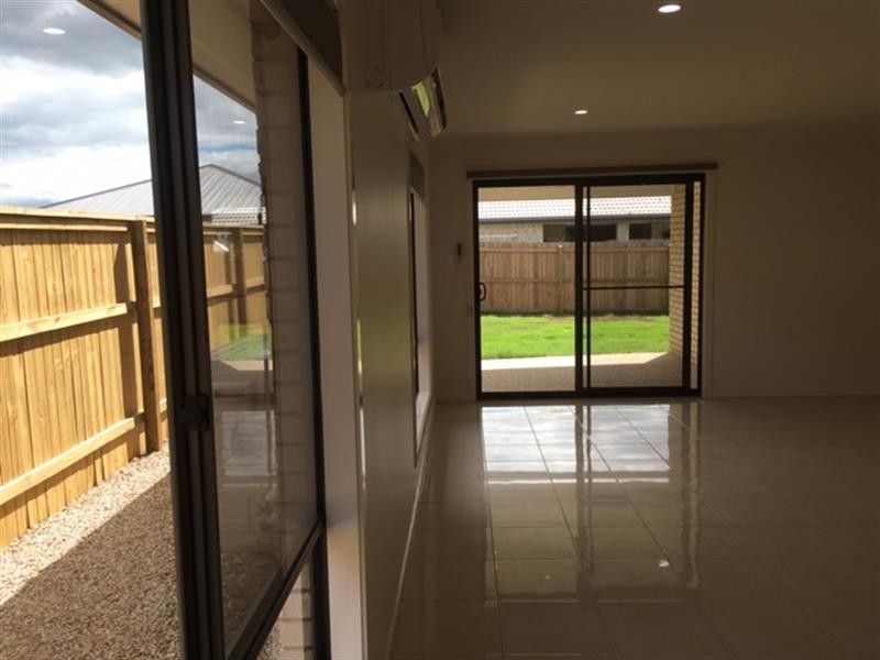 14 Lowthers  St, Yarrabilba QLD 4207