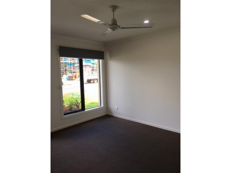 14 Lowthers  St, Yarrabilba QLD 4207