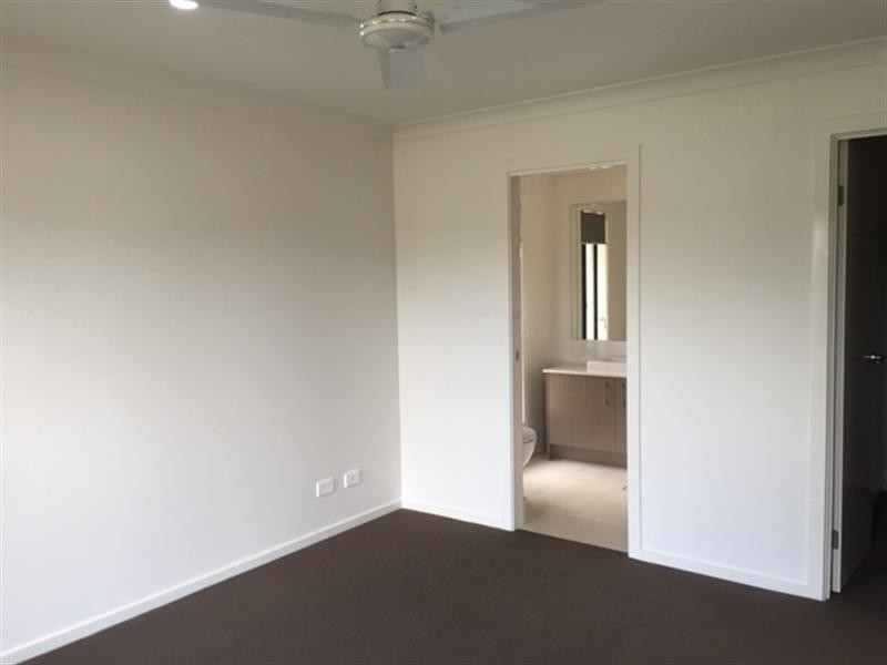 14 Lowthers  St, Yarrabilba QLD 4207