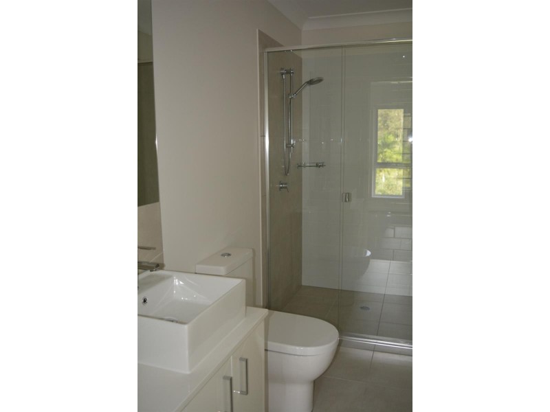 2A Tian Cres, Upper Coomera QLD 4209