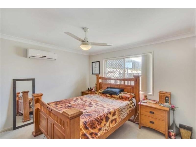 17 Roach  Cres, Redbank Plains QLD 4301