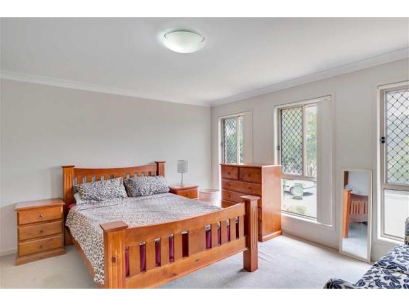 17 Roach  Cres, Redbank Plains QLD 4301