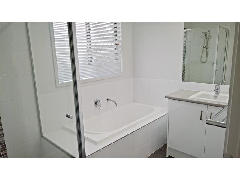 32 Sienna Cct, Yarrabilba QLD 4207