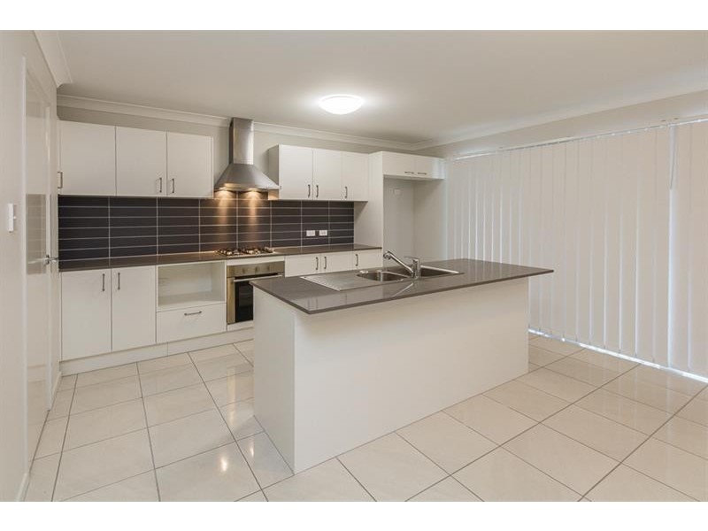 6a Sunnybrook St, Brighton QLD 4017