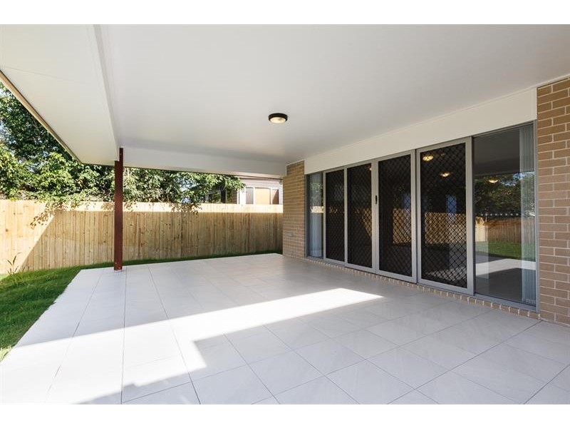 6a Sunnybrook St, Brighton QLD 4017