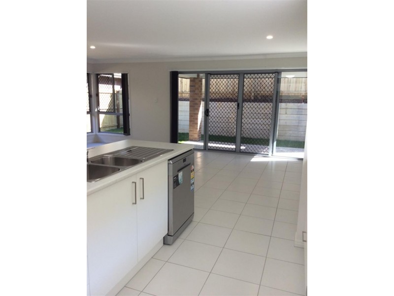 28 Sienna Cct, Yarrabilba QLD 4207