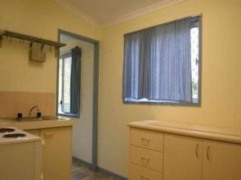 31 McCurley St, Wynnum QLD 4178