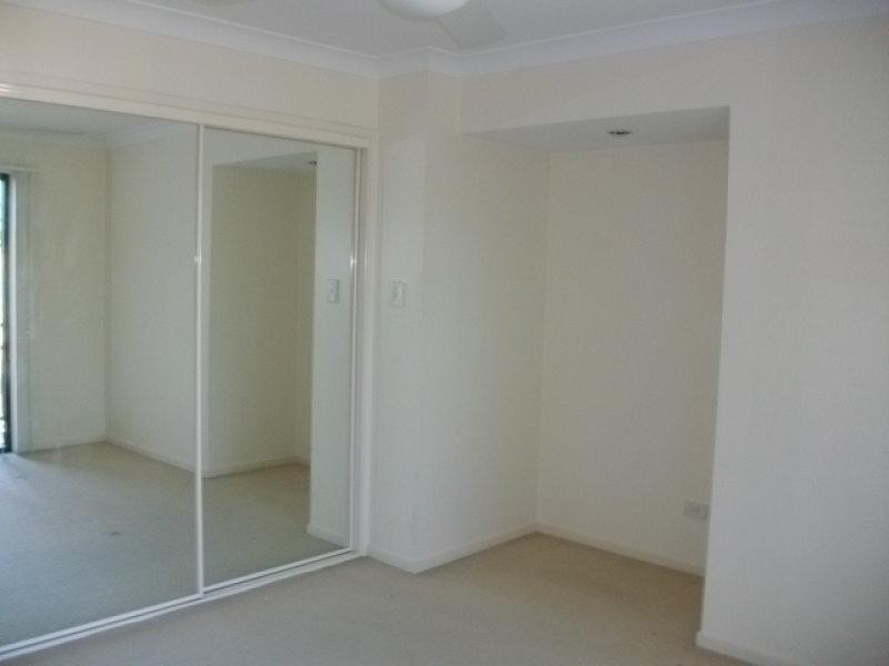 2/40 Herbertson Rd, Carina Heights QLD 4152