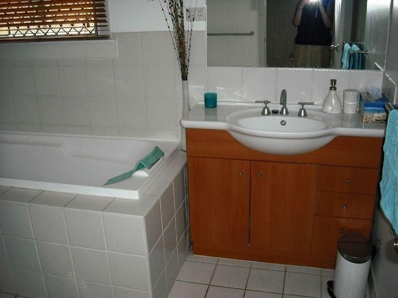 90 Petersen St, Wynnum QLD 4178